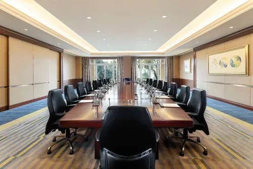 Hilton Hangzhou Qiandao Lake Resort Business Photos