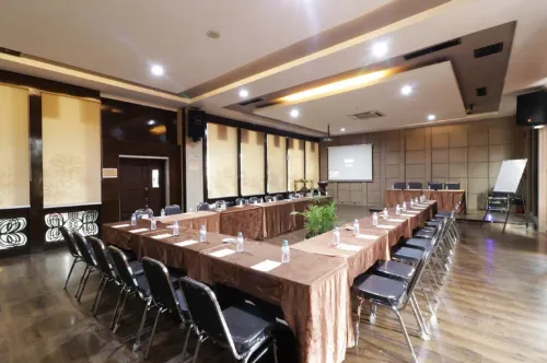 Grand Kanaya Hotel مرافق الأعمال Photos