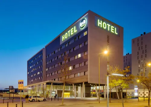 B&B Hotel Barcelona Viladecans Außen Photos