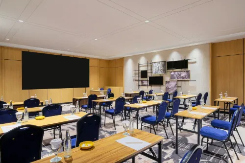 Mercure Tangerang Centre Fasilitas Bisnis Photos