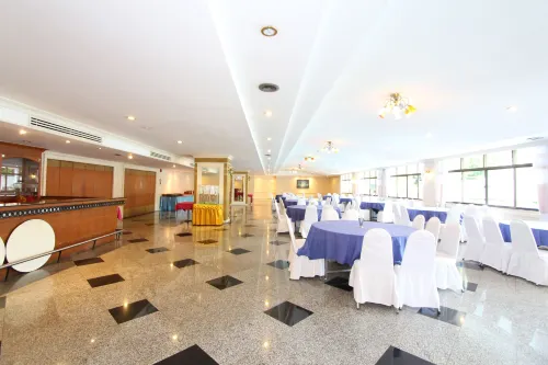 The Camelot Hotel Pattaya Питание Photos