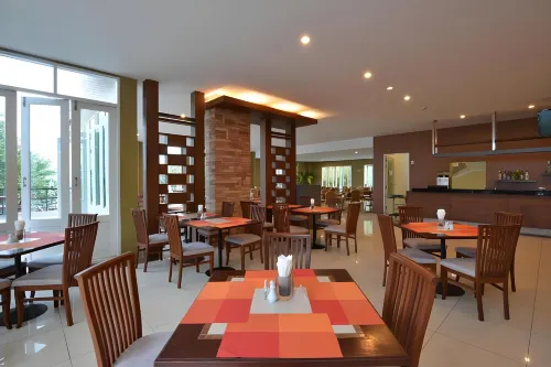 Royal Phala Cliff Beach Resort Питание Photos