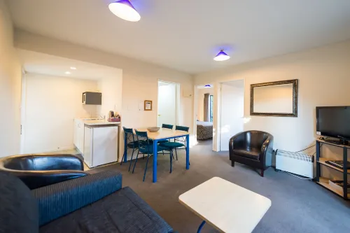Annabelle Court Motel Rooms Photos