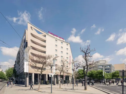 Mercure Lyon Centre Charpennes Parc de la Tête d'Or Extérieur Photos