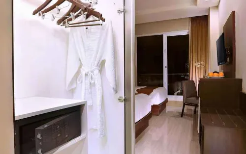 ASTON Imperial Bekasi Hotel & Conference Center Kamar Photos
