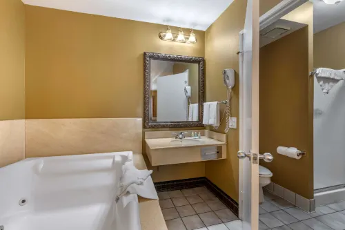 Quality Inn & Suites Westminster Seal Beach Photos