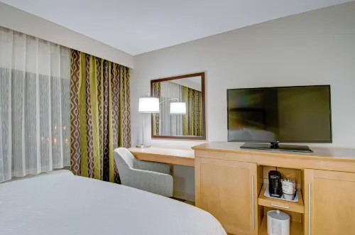 Hampton Inn Boston - Westborough Rooms Photos