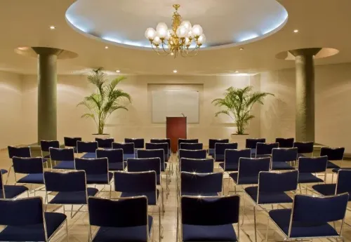 Krystal Satelite Maria Barbara Business Facilities Photos