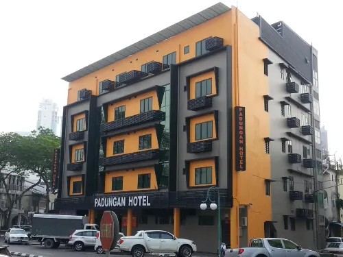 Padungan Hotel Rooms Photos
