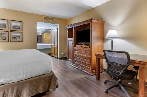 Best Western Plus Kings Inn  Suites Kamar Photos