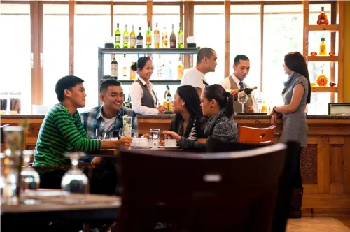 The Forest Lodge at Camp John Hay Freizeit und Erholung Photos