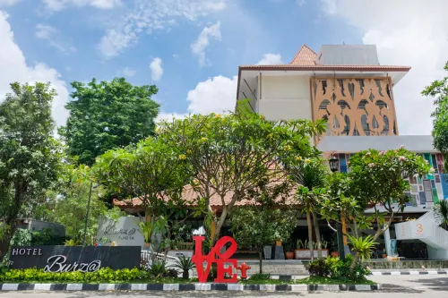 Burza Hotel Yogyakarta Eksterior Photos