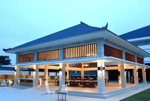 Putri Duyung Ancol Featured Photos