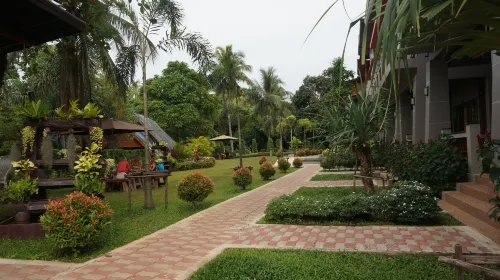 Lanta Intanin Resort Außen Photos
