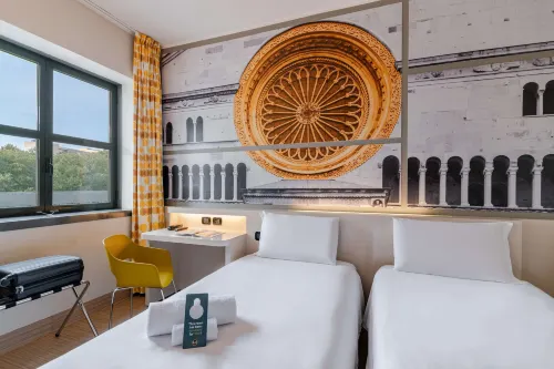 B&B Hotel Cremona Rooms Photos