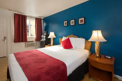 Alpine Inn and Suites Rooms Photos