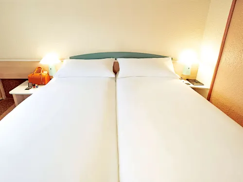 Ibis Strasbourg Aéroport Le Zénith Chambres Photos