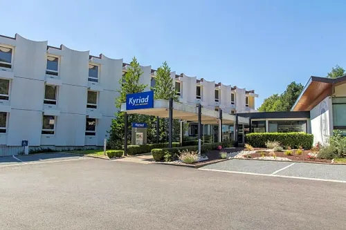 hôtel KYRIAD Montchanin Le Creusot Extérieur Photos