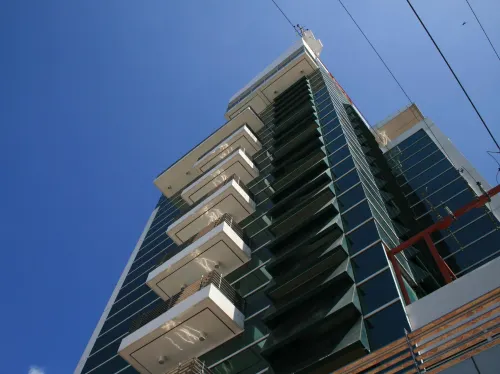 Allure Hotel & Suites Exterior Photos
