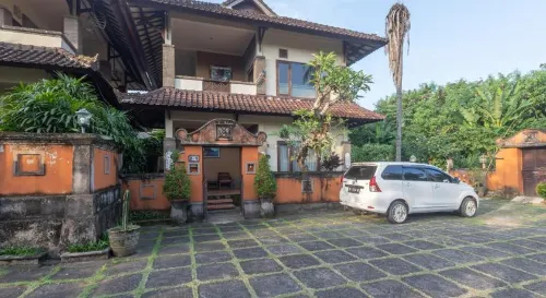 Dewi Sinta Hotel and Restaurant Esterni Photos