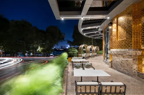 Dolce by Wyndham Hanoi Golden Lake Exterior Photos
