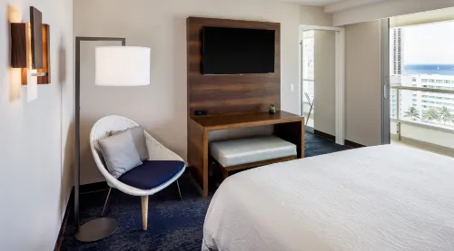 Hilton Garden Inn Waikiki Beach, Honolulu Photos