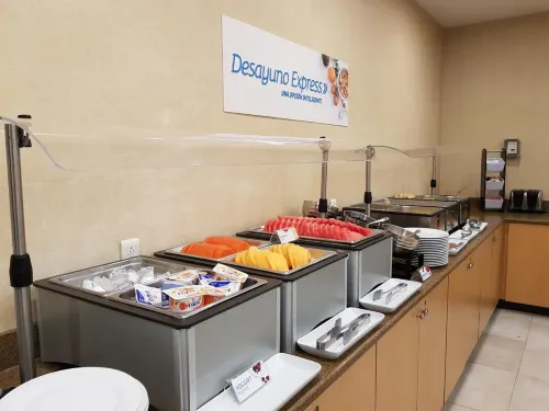 Holiday Inn Express Saltillo Zona Aeropuerto Ristorazione Photos