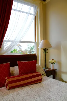 Merivale Manor Rooms Photos