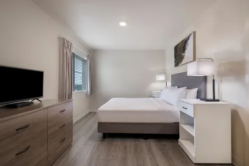 Soka Suites Dallas - Las Colinas Rooms Photos