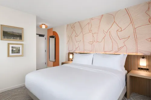 The Ambassador Hotel of Waikiki, Tapestry Collection by Hilton Photos