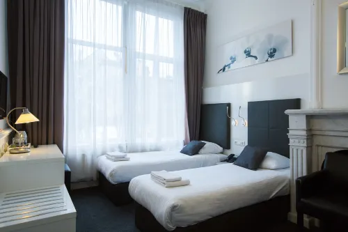 Hotel Vossius Vondelpark Rooms Photos