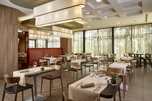 Blu Hotel Brixia Restauration Photos