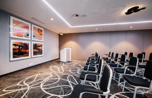 Leonardo Hotel Zurich Airport Business Facilities Photos
