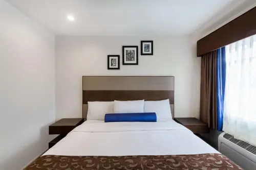 Howard Johnson by Wyndham Berkeley Rooms Photos