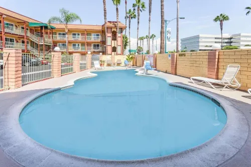 Super 8 by Wyndham Anaheim/Disneyland Drive Здоровье и отдых Photos