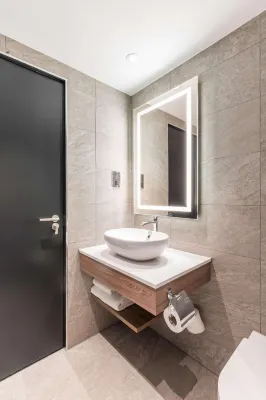 Radisson Hotel and Conf Centre London Heathrow Photos