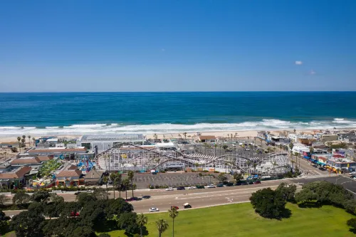 ITH Mission Beach Backpacker Hostel Featured Photos