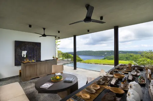 Maua Nusa Penida by Swiss-Belhotel Dining Photos