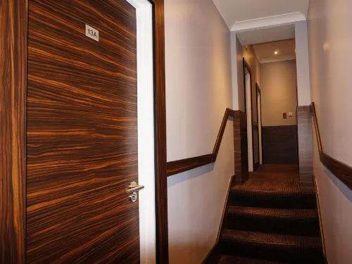 Crestfield Hotel Public Areas Photos