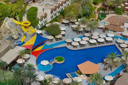 Al Habtoor Grand Resort, Autograph Collection By Marriott Leisure & Recreation Photos