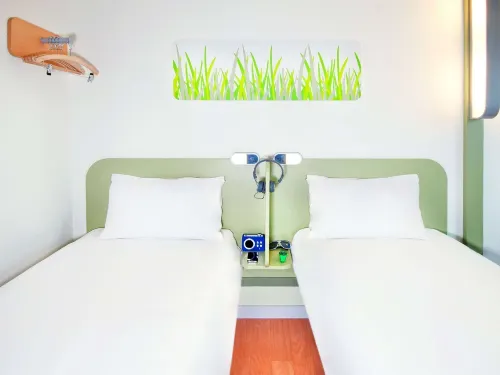 Ibis Budget Marseille Valentine Photos