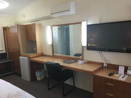 Waterview Gosford Motor Inn Rooms Photos