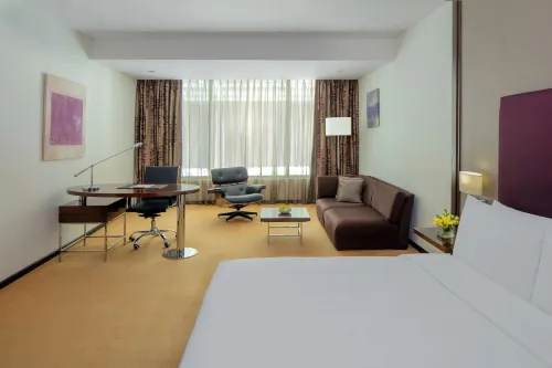 Radisson Blu Plaza Hotel Hyderabad Banjara Hills Photos
