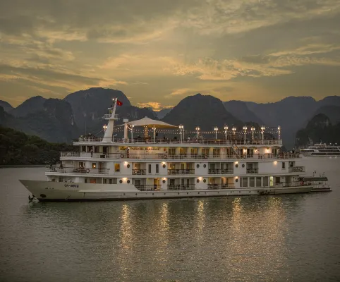 Paradise Elegance Cruise Halong Ngoại thất Photos