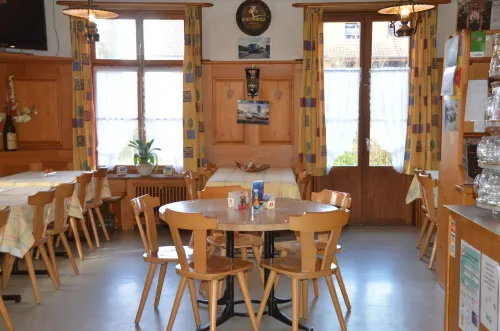 Hotel Restaurant Bahnhof Ristorazione Photos