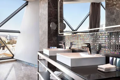 Wyndham Grand Tbilisi Rooms Photos