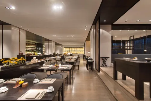 Hyatt Regency Wuhan Optics Valley Dining Photos