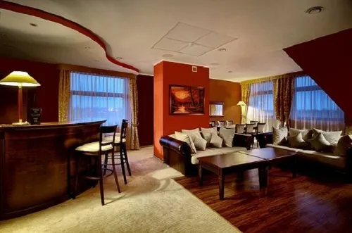 Grand Royal Hotel Photos