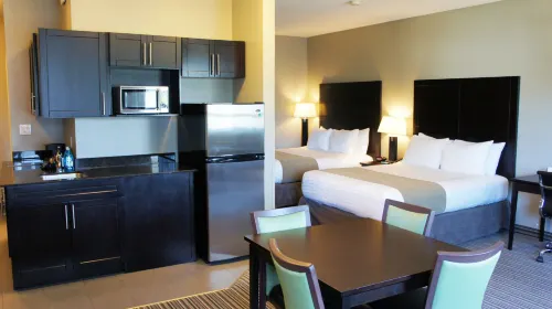 Best Western Plus Fort Saskatchewan Inn  Suites Chambres Photos