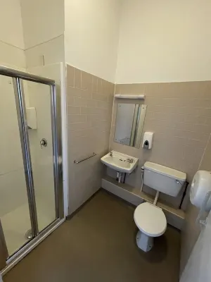 Leevin Hostel George Rooms Photos
